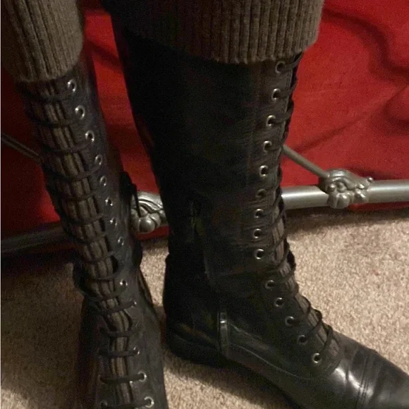 Cole Haan sweater lined leather winter boots - Picture 3 of 4